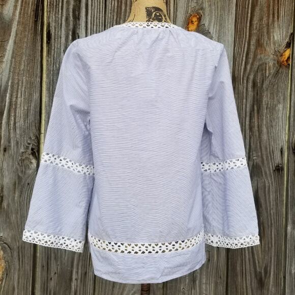 Pinstripe Crochet Inset Top Blue White Stripe Size S VNeck Peck & Peck NWT - Picture 3 of 8